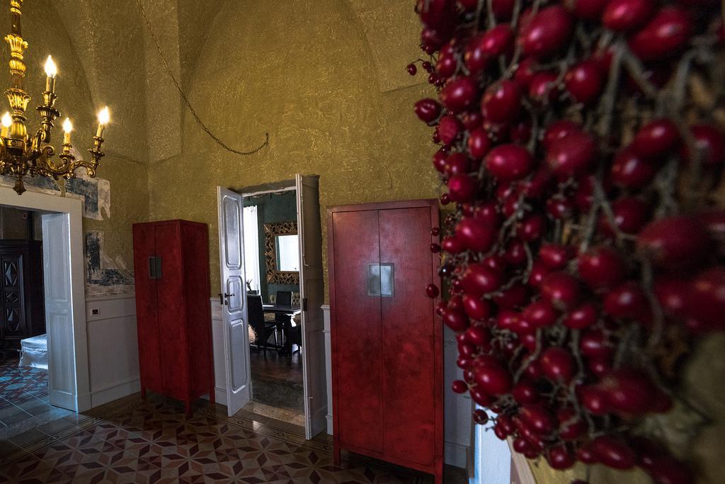 Palazzo Delle Viole Bed & Breakfast Oria  Exterior photo