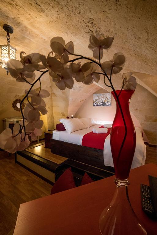 Palazzo Delle Viole Bed & Breakfast Oria  Exterior photo