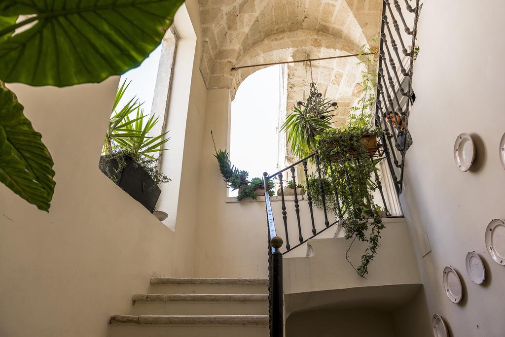 Palazzo Delle Viole Bed & Breakfast Oria  Exterior photo